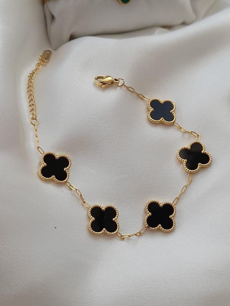 Elegant Black Clover Gold Chain Bracele