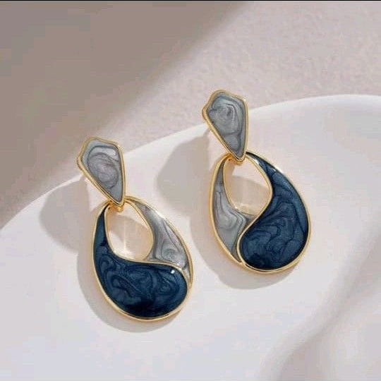 Elegant Marble Texture Drop Earrings