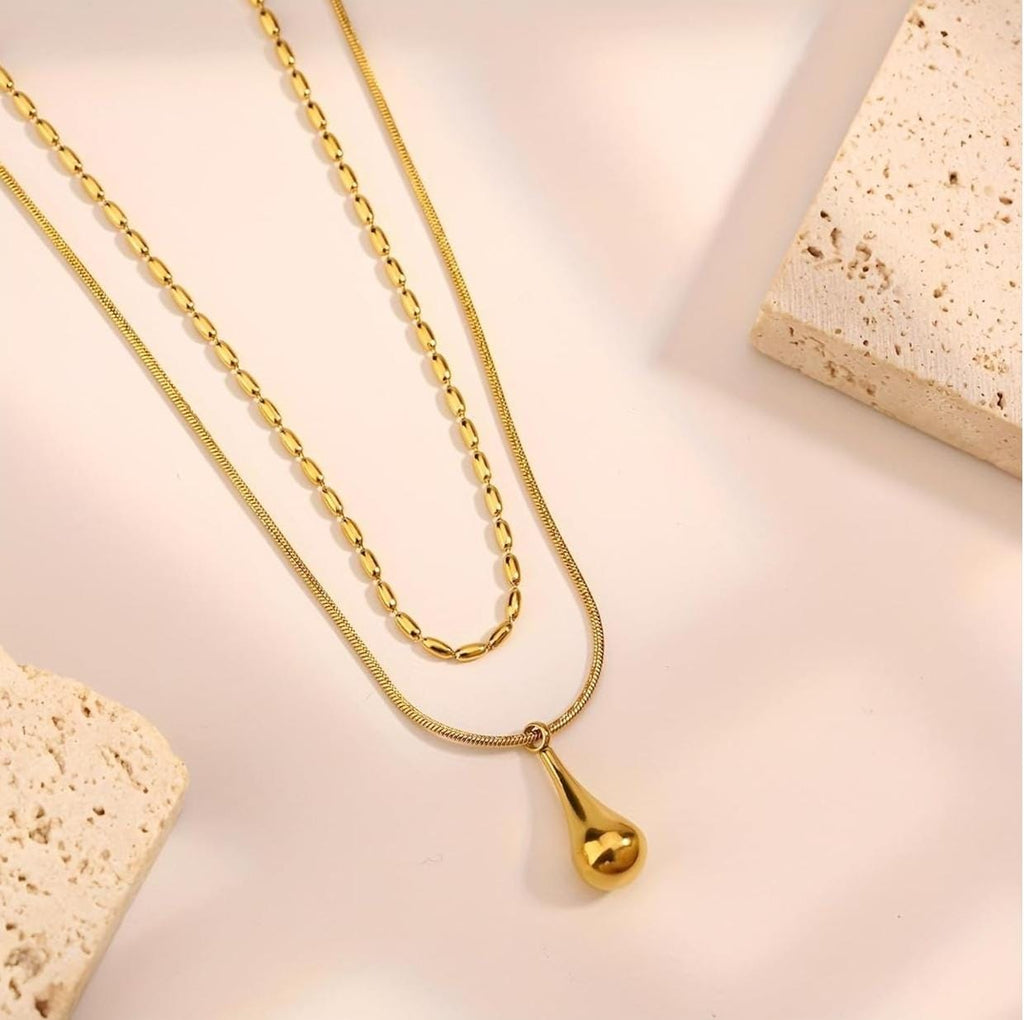 Elegant Gold-Plated Dual Layer Necklace with Teardrop Pendant